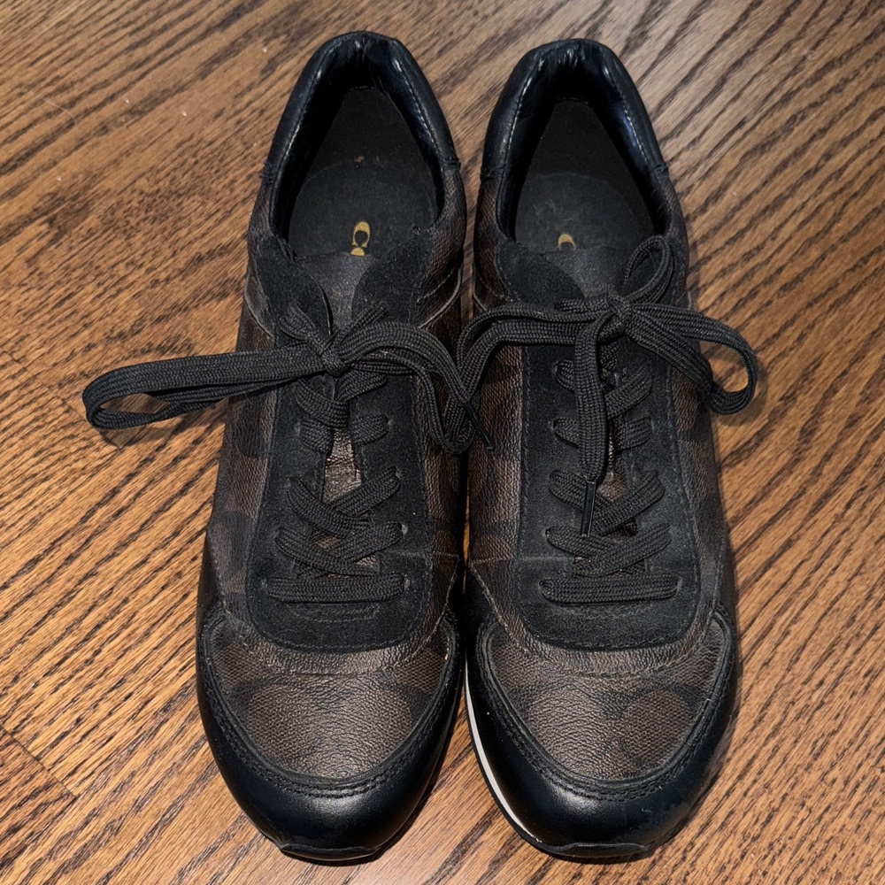 NEVER WORN COACH Signature Brown & Black Sneakers - Picture 8 of 8